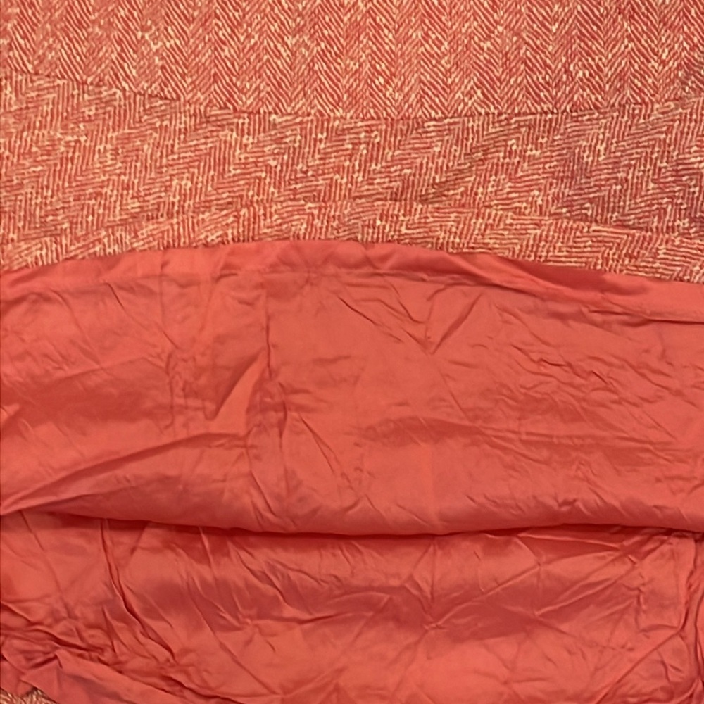 Ann Taylor Women’s pink & white herringbone wool skirt - Picture 8 of 8